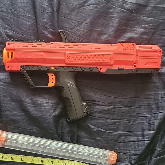 NERF Rival Apollo XV-700 Blaster - Red (Complete w/ Blaster/no bolls Magazine) - Picture 4 of 4